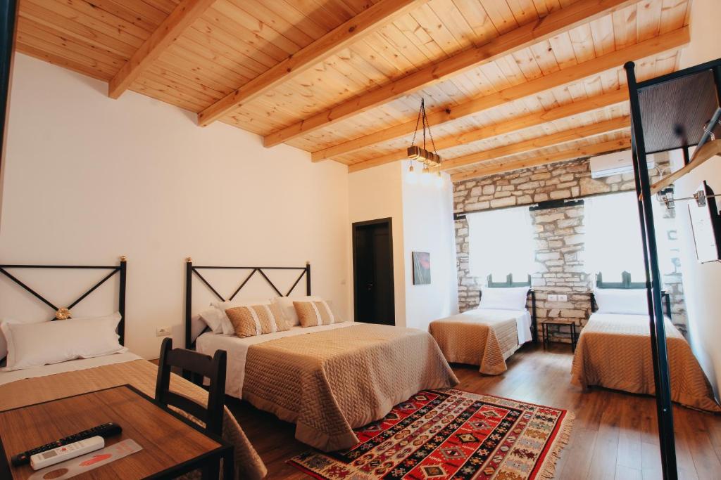 Quadruple Room with Bathroom